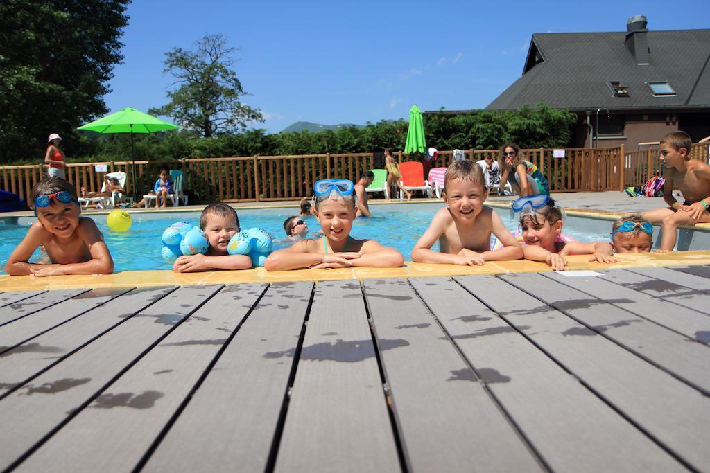 Hotel Domaine Du Lac Chambon Murol Szoba fotó
