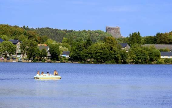 Hotel Domaine Du Lac Chambon Murol Kültér fotó