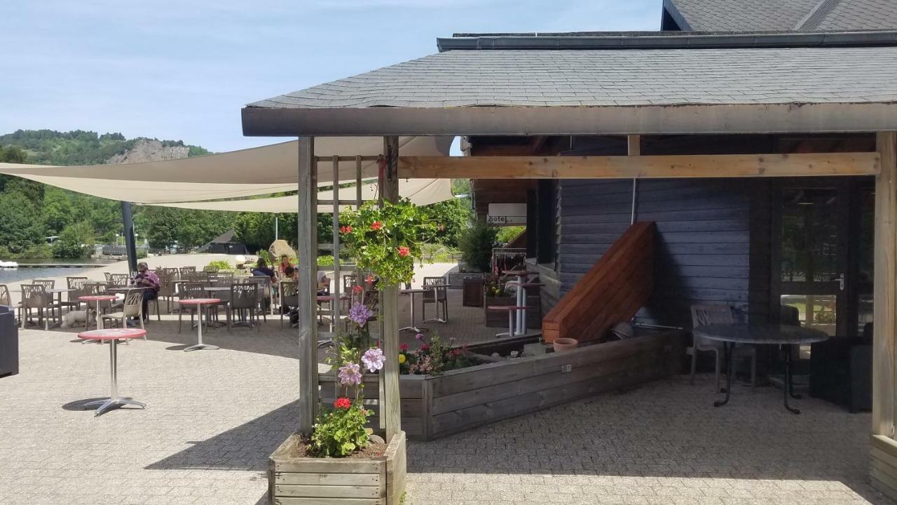 Hotel Domaine Du Lac Chambon Murol Kültér fotó